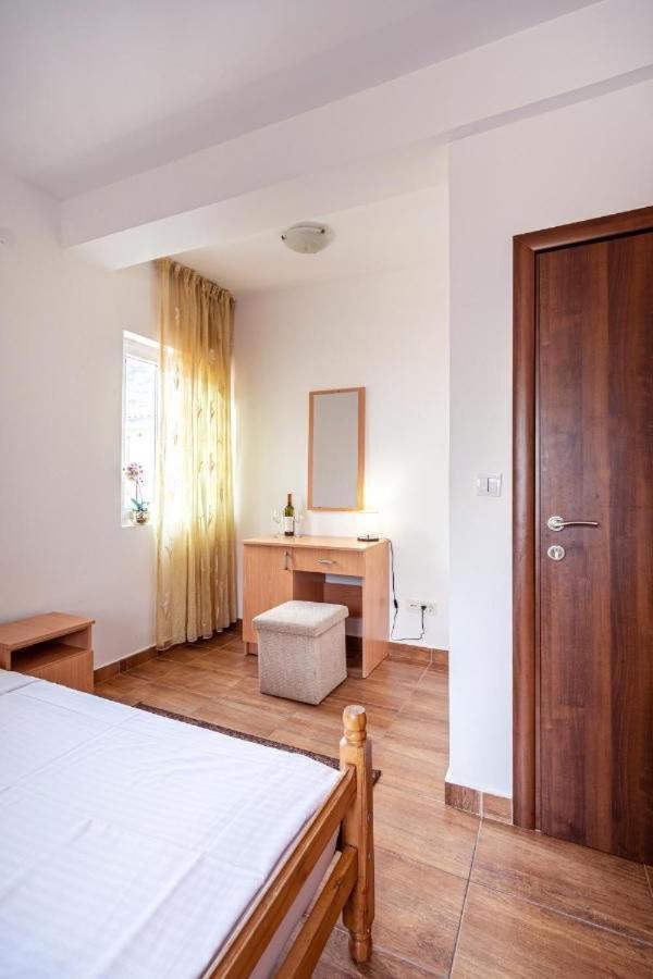 Apartmani Franeta Budva Eksteriør bilde